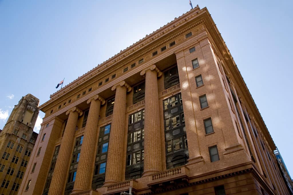 Daily Flows &#038; Insights &#8211; Yields Climb as Rate Cut Bets Fade