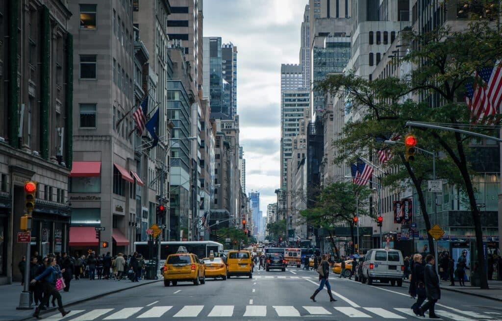 Daily Flows &#038; Insights &#8211; US Debt Concerns Remain in Focus