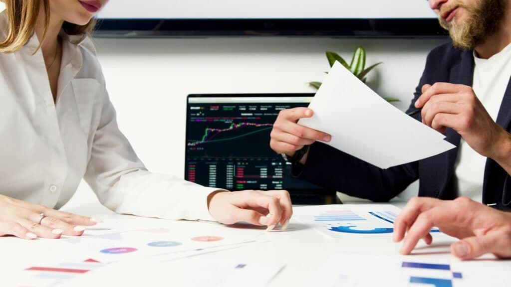 Daily Flows &#038; Insights &#8211; U.S. Retail Sales &#038; The Week Ahead