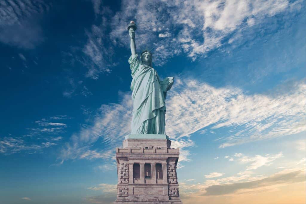 Daily Flows &#038; Insights &#8211; Trade Tensions Hit Sentiment